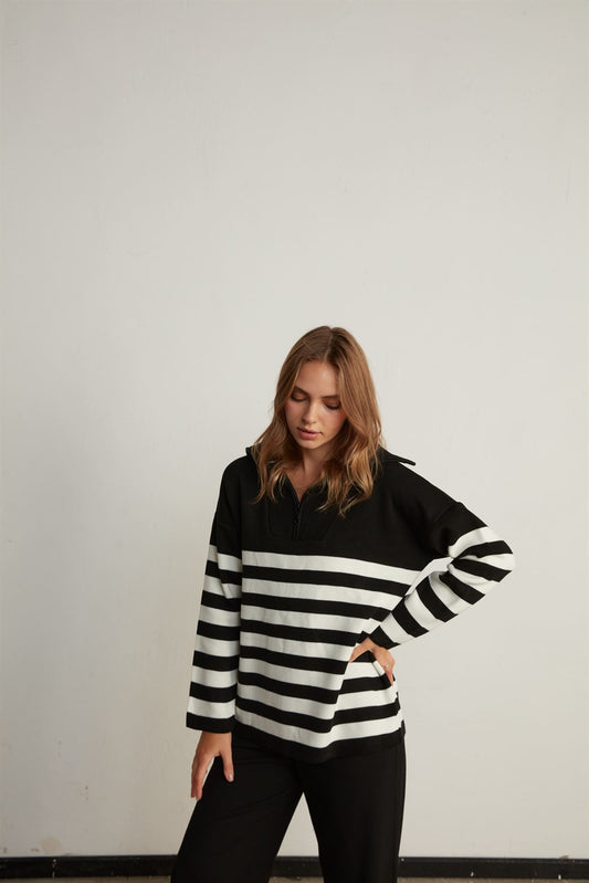 Gestreifter Oversize Strickpullover